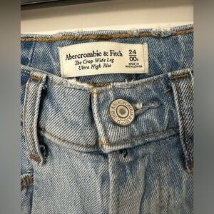 Abercrombie wide leg crop jeans
